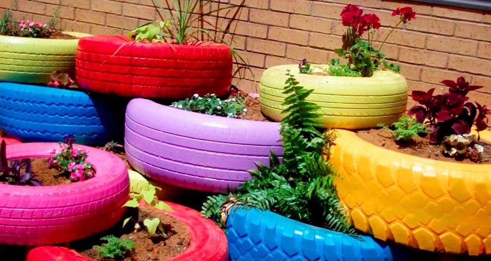 Поделки из шин для сада — клумбы, мебель, качели и даже бассейн — Мои Идеи Для Дачи и Сада